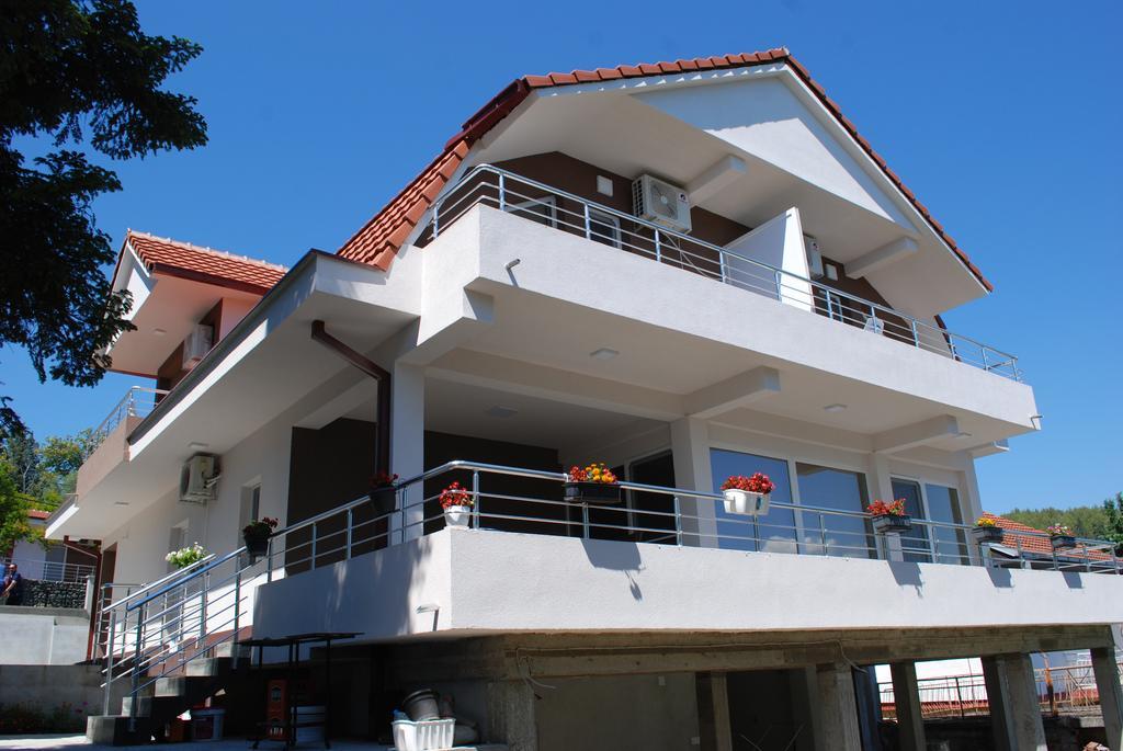 Madzar Apartments Dojran Exterior photo